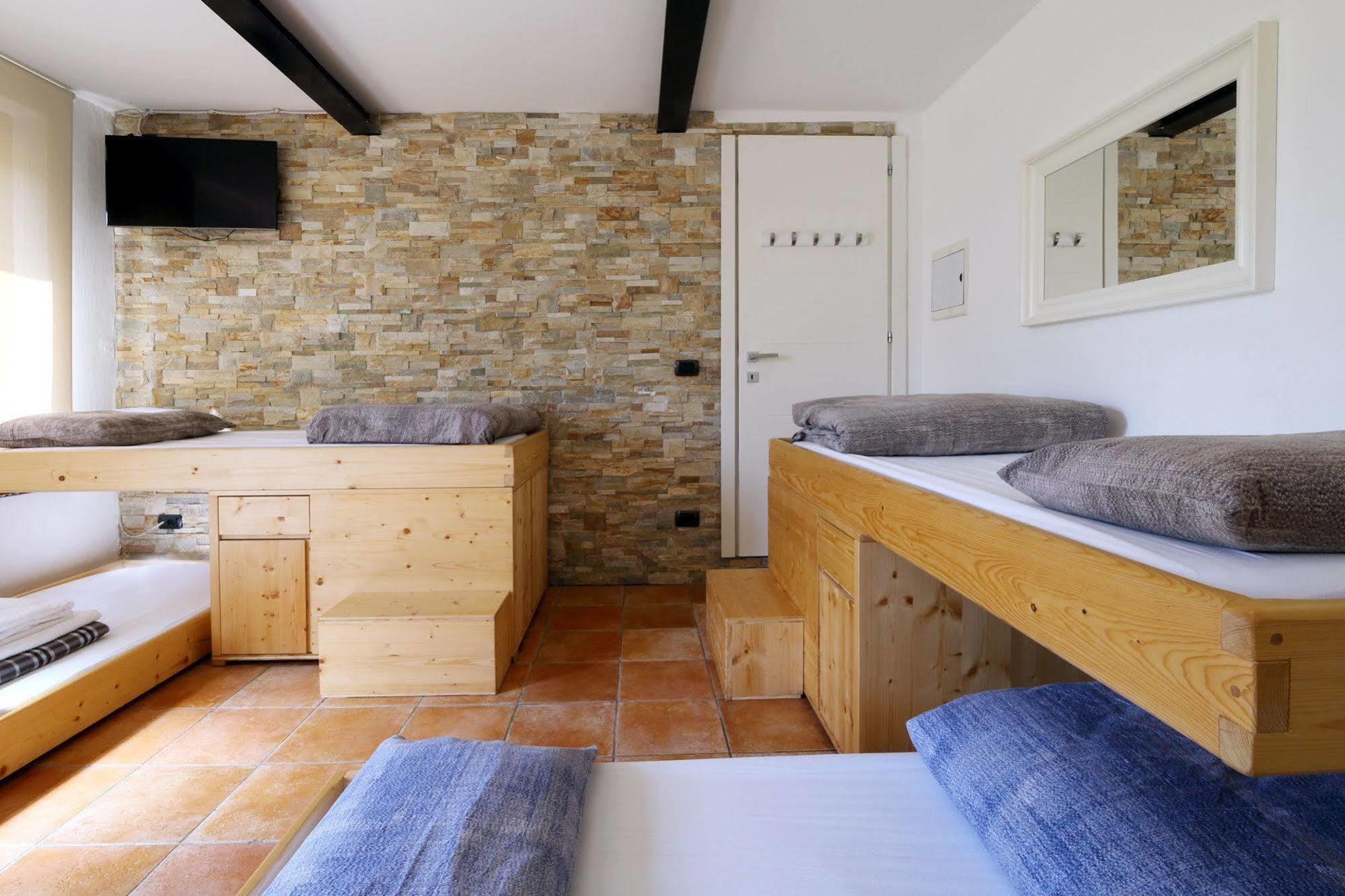 Bed and Breakfast Bed & Wellness Fisterre Belluno Exterior foto